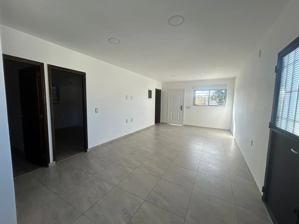 Dueño Alquila Casa Apartamento Al Frente A Nuevo 3 Dormitorios Con Cochera Y Patio Malvin Norte