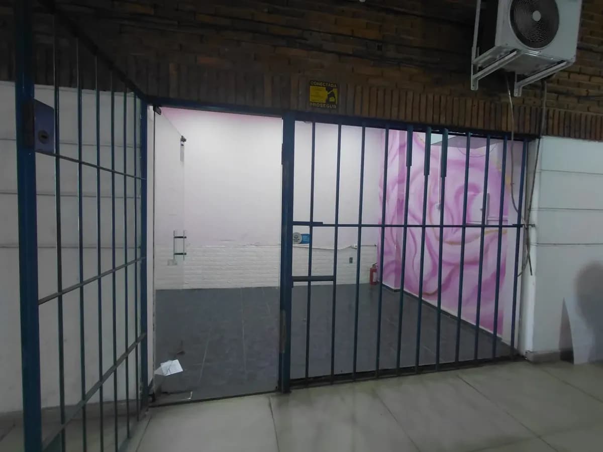 Local Comercial En Alquiler, Paso Molino, Montevideo. — foto 1