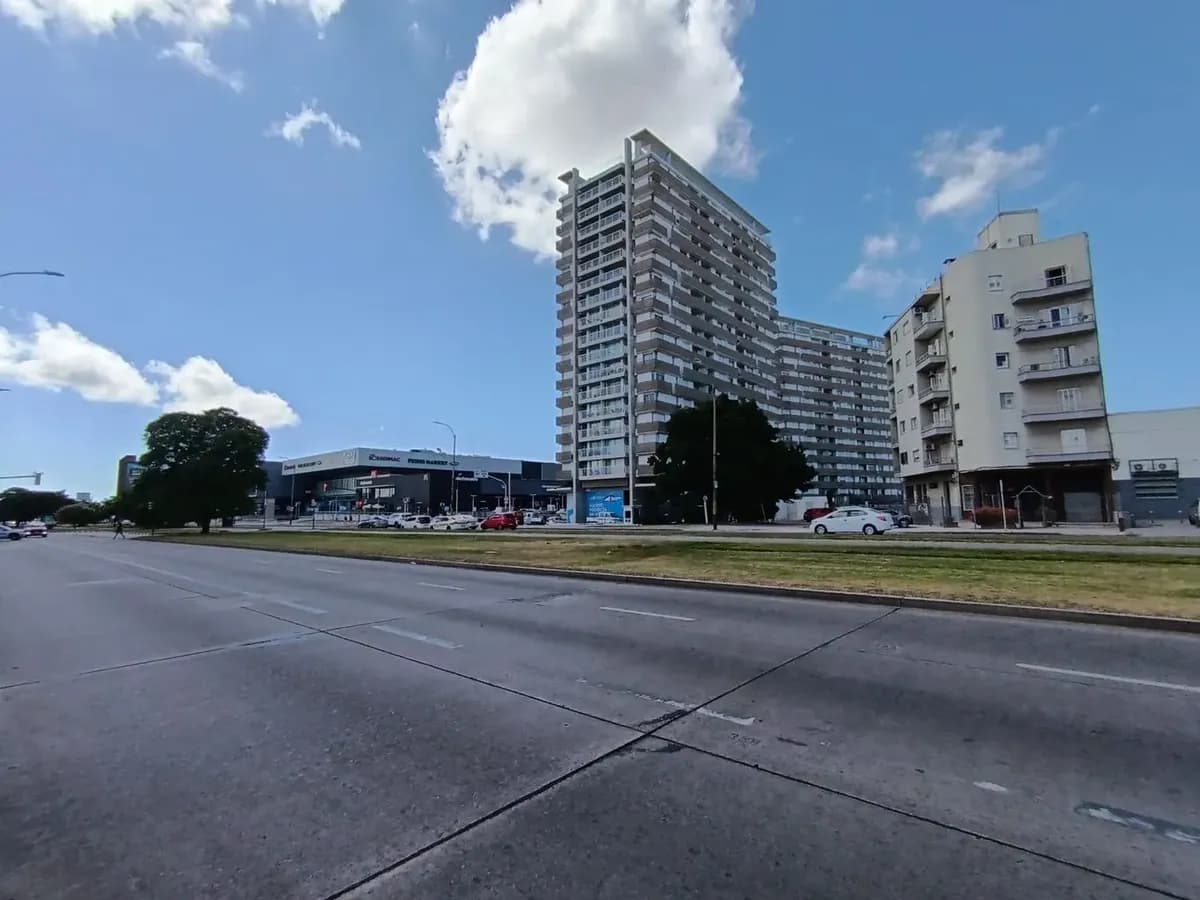 Local Comercial + Oficinas + Depósito — foto 4