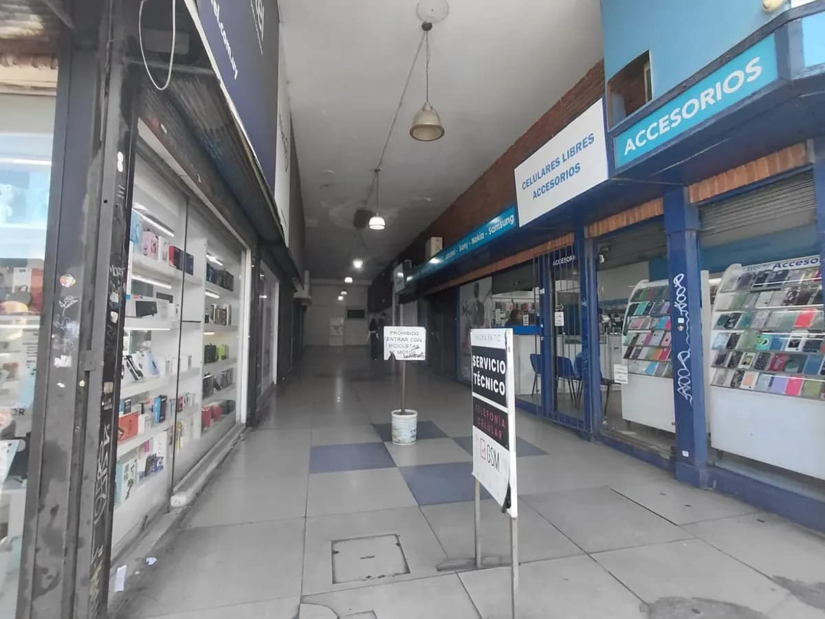 Local Comercial En Alquiler, Paso Molino, Montevideo. — foto 2