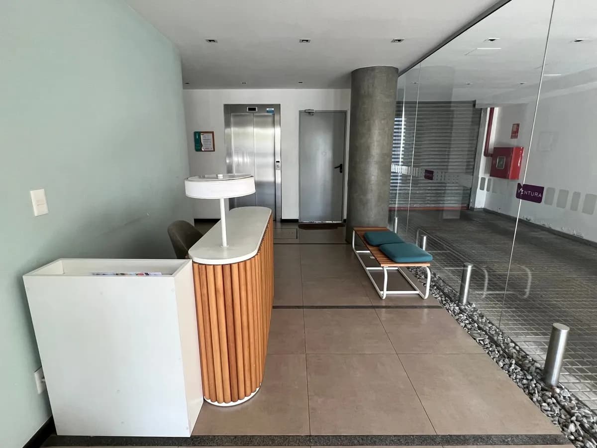 Alquiler De Apartamento De Dos Dormitorios En Cordón, Ventura Plaza Seregni — foto 1