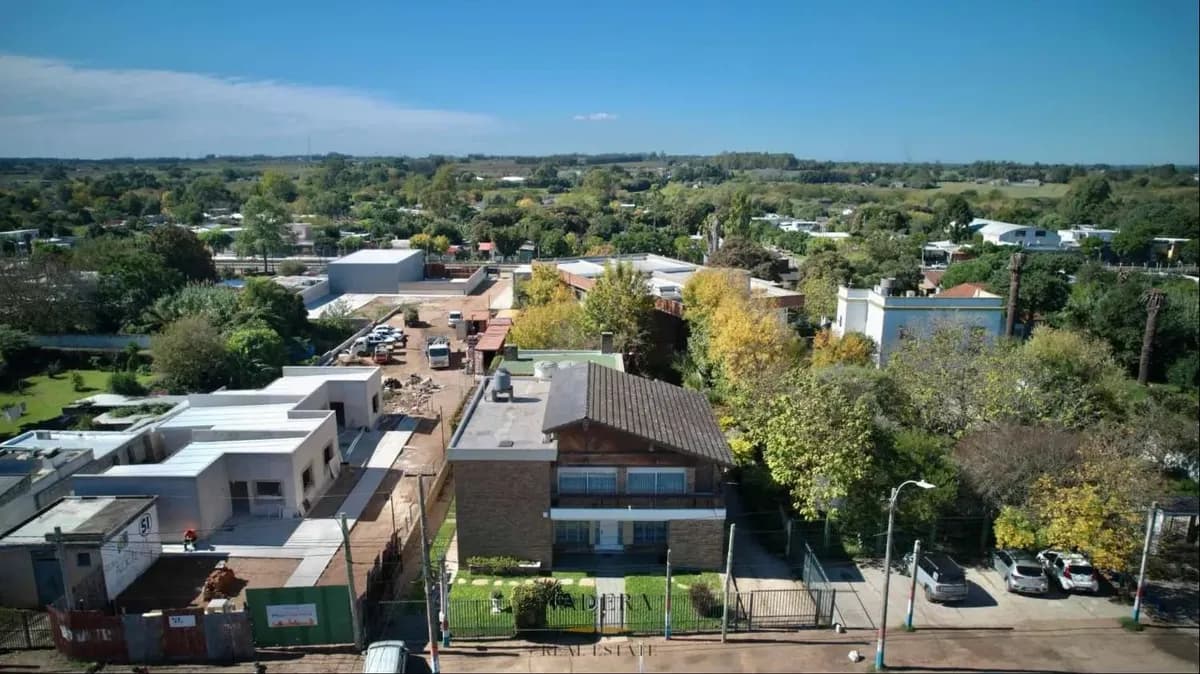 Venta Expectacular Casa Sobre Avenida En La Paz Canelones — foto 1
