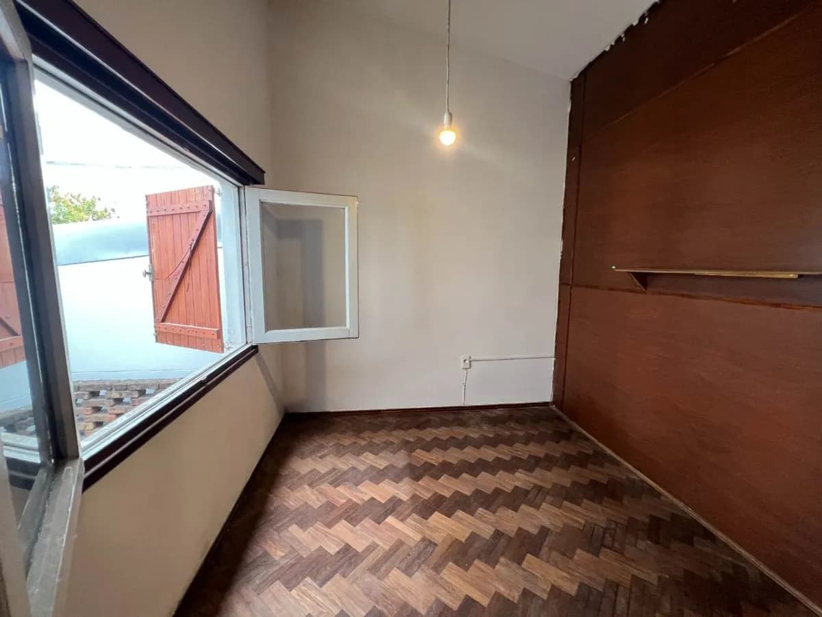 Alquiler Casa Altos De 3-4 Dormitorios En Cerrito — foto 1