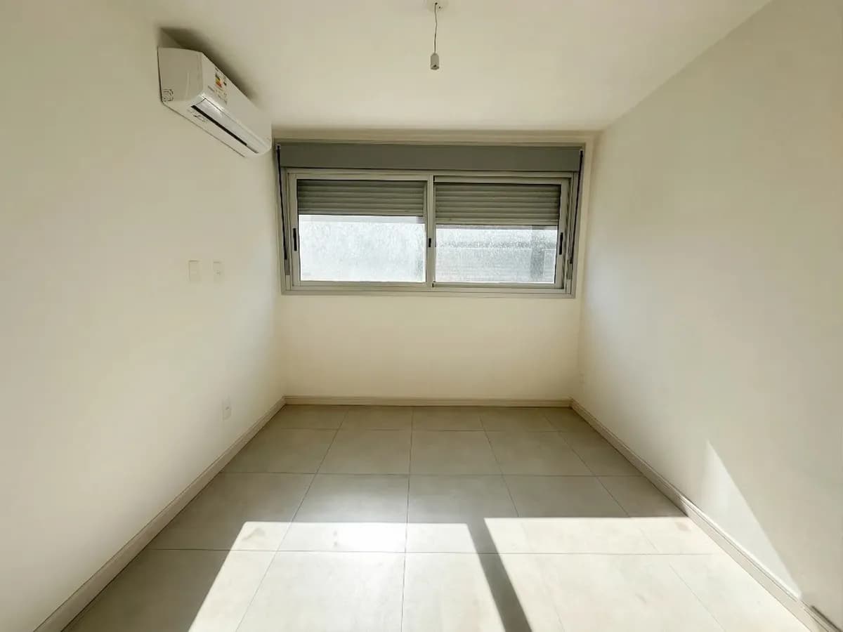 Alquiler Apartamento 2 Dormitorios Con Garaje En Cordón — foto 1