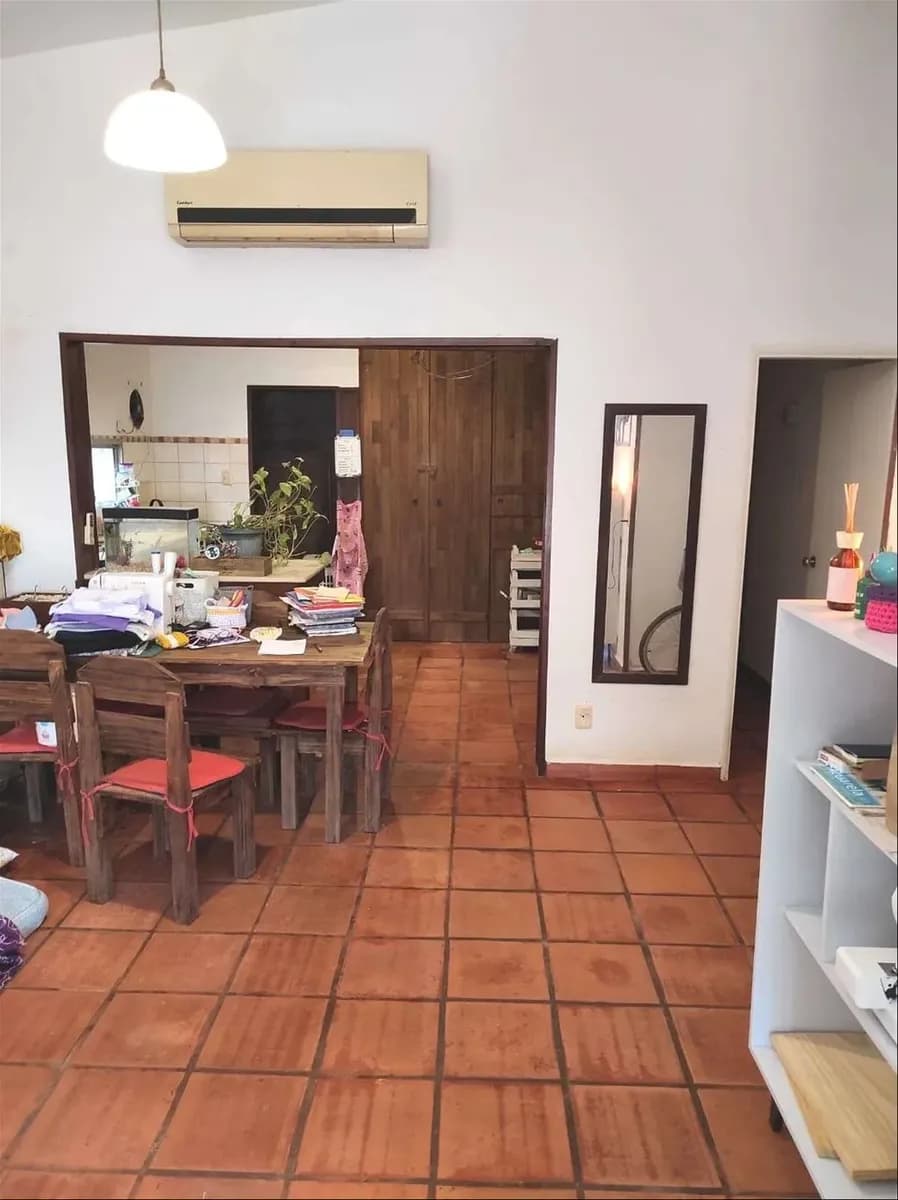 A Metros De Av. Giannattasio 4 Dormitorios 2 Baños Alquiler Lomas De Solymar — foto 2