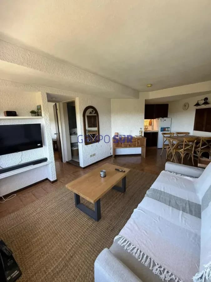 Alquiler Anual 1 Dormitorio Con Garaje Punta Del Este — foto 1