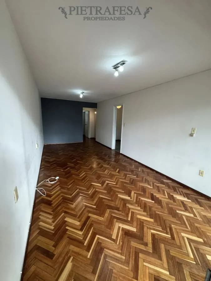 Apartamento En Alquiler, 2 Dormitorios, 2 Baños, Terraza, Garaje. Pocitos. — foto 1