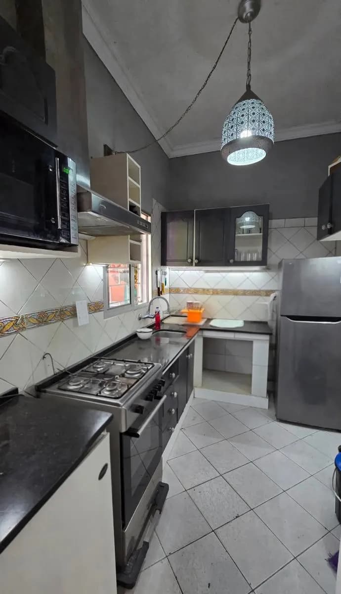 Venta Casa 3 Dormitorios Dos Plantas, Con Cochera Y Amplio Patio En Buceo — foto 1