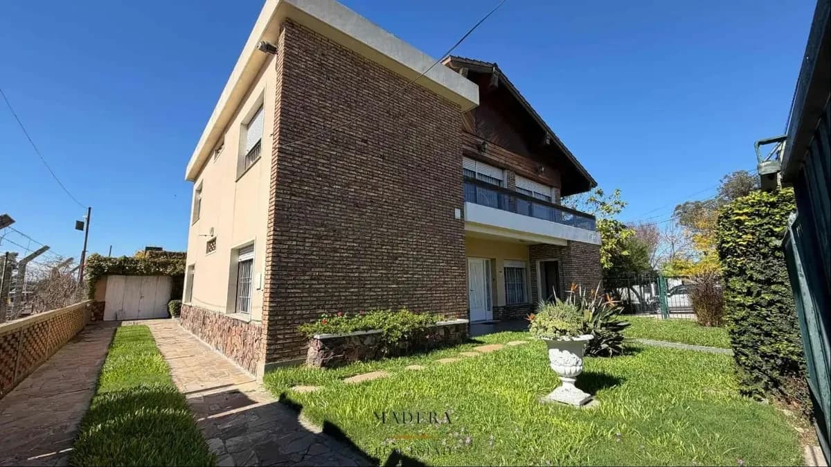 Venta Expectacular Casa Sobre Avenida En La Paz Canelones — foto 3
