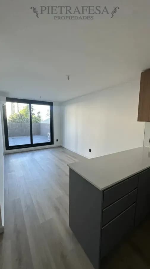 Apartamento En Alquiler, 1 Dormitorio, 1 Baño, Patio. La Blanqueada. — foto 3