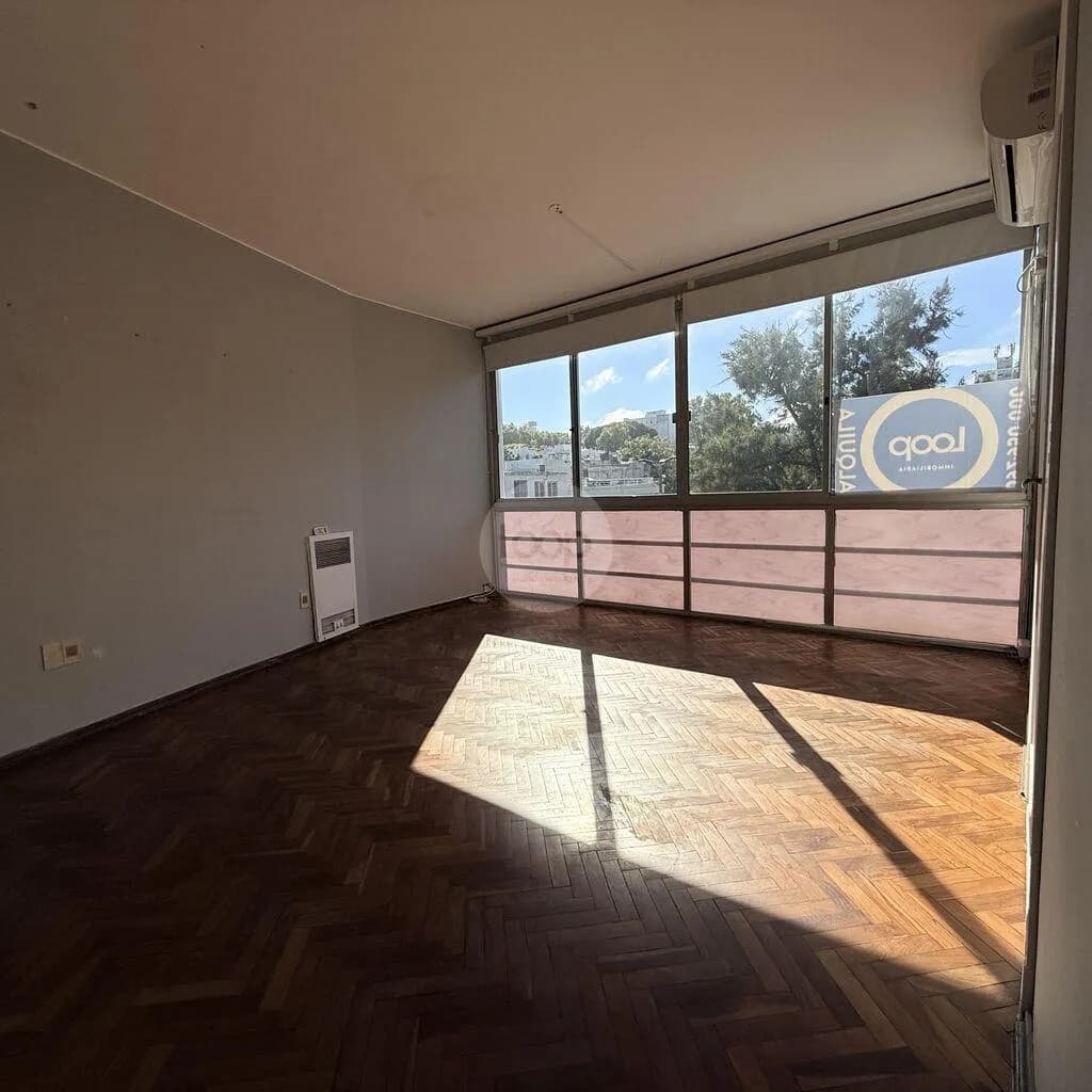 Alquiler Apartamento En Pocitos De 2 Dormitorios Con Garage — foto 2