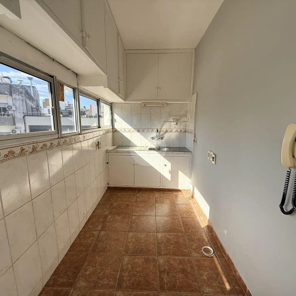 Alquiler Apartamento En Pocitos De 2 Dormitorios Con Garage — foto 3