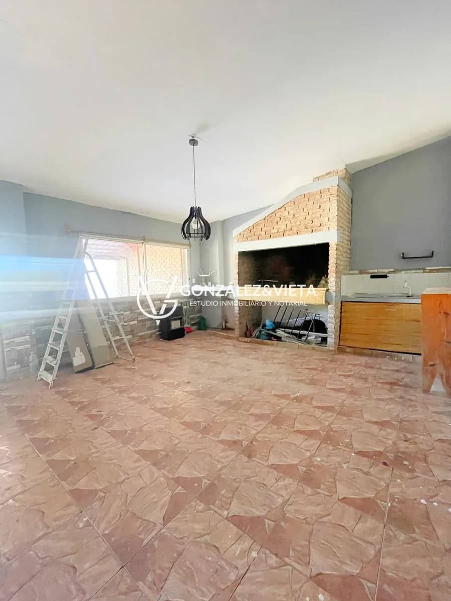 Casa 3 Dormitorios Entrada Para Auto Cerro. — foto 1