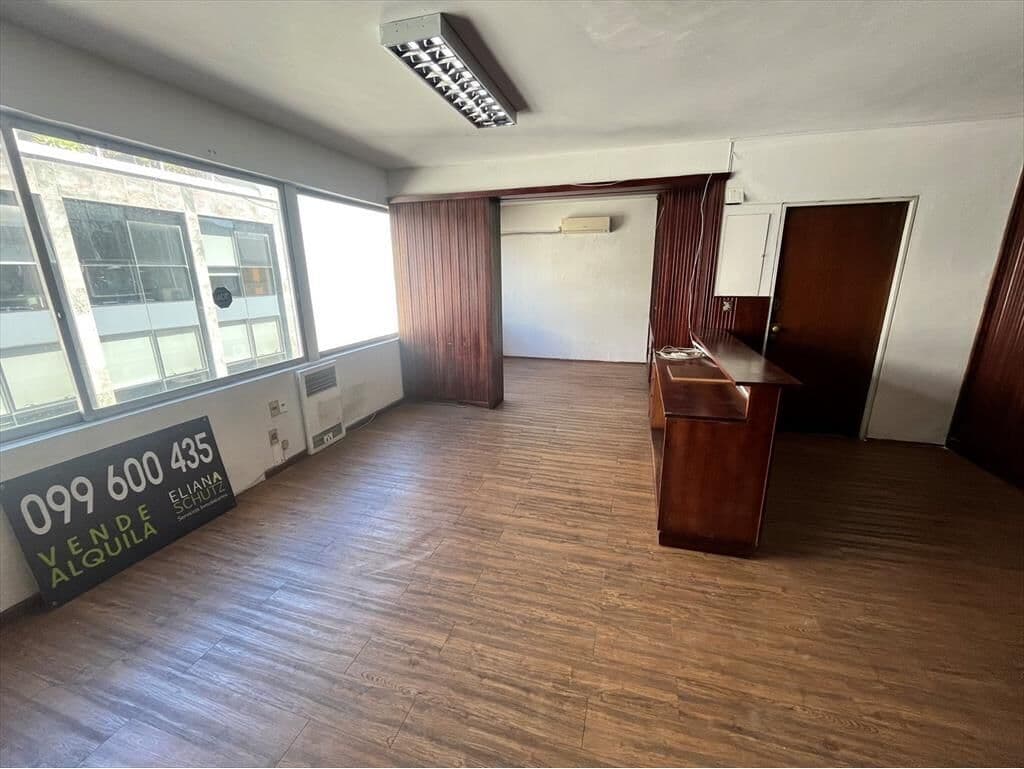 Venta o Alquiler oficina Ciudad Vieja con garaje — foto 4