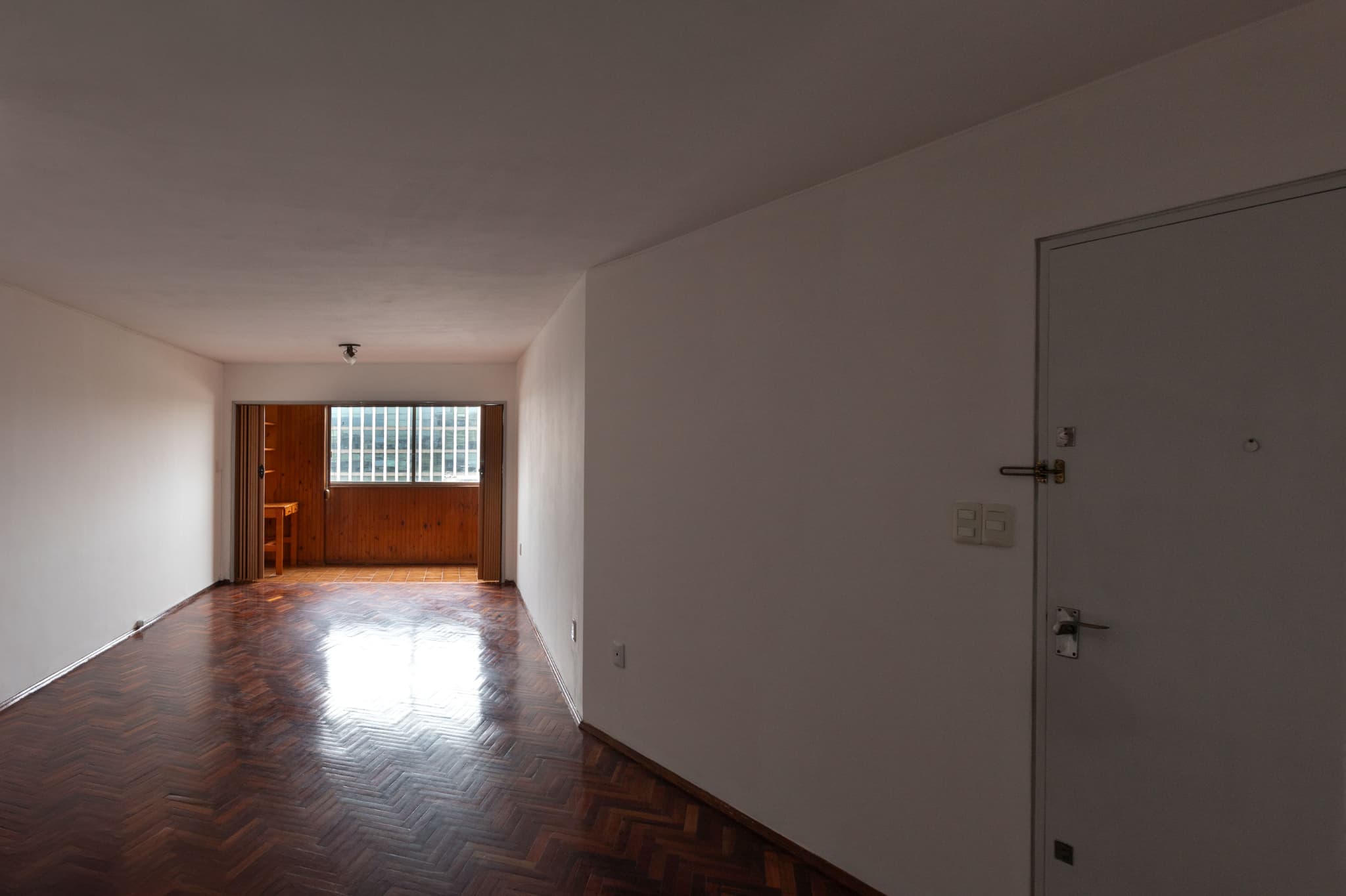 OPORTUNIDAD | Apartamento En Excelentes Condiciones En Zona Aguada — foto 2 de 10