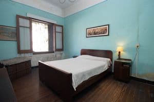 Casa independiente de altos. sin gastos comunes. construcción de estilo — foto 1
