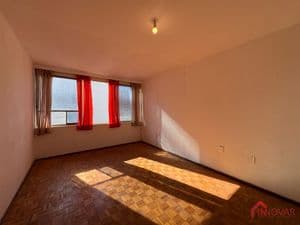 Venta en ciudad vieja, 2 dormitorios, por escalera — foto 1