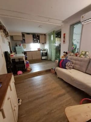 ¡precioso apartamento de un dormitorio, en alquiler, en tres cruces! — foto 1
