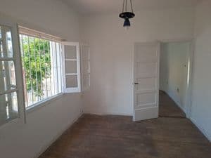 Casa en alquiler, 2 dormitorios y garaje doble, en prado. — foto 2