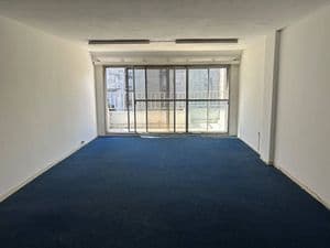 Venta de oficina centro con garaje — foto 1