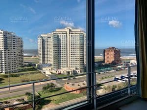 Monoambiente en venta- primera línea, frente al mar, punta del este — foto 2