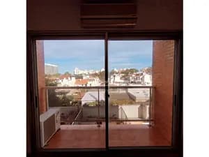 Alquilo apartamento pocitos monoambiente con balcón