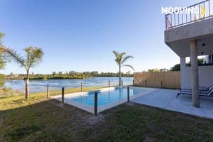 Alquiler casa almadía 3 dormitorios vista lago cochera parque miramar — foto 1