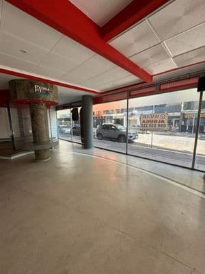 Local a pazos de 18 de julio — foto 3