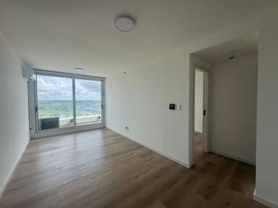 Alquiler 1 dorm piso alto ventura tower carrasco