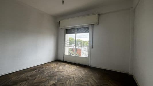 Apartamento en alquiler / centro - inmobiliaria lars
