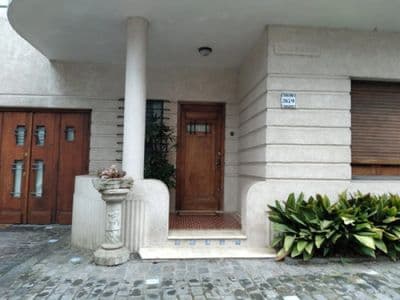 Alquiler casa 5 dormitorios 4 baños 2 cocheras en pocitos