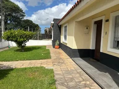 Venta de casa con gran terreno malvin norte