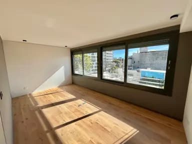 Monoambiente frente al golf · luminoso · ideal vivienda u oficina