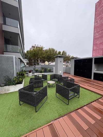 Exclusivo apartamento a estrenar con balcon y amenidades en parque rodó: oportunidad de alquiler.