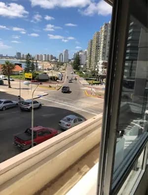 Apartamento de 3 dormitorios, con parrillero y vista al mar!