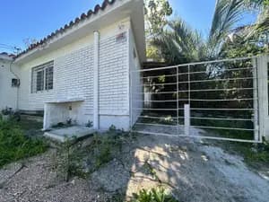 Casa en alquiler en lomas de solymar