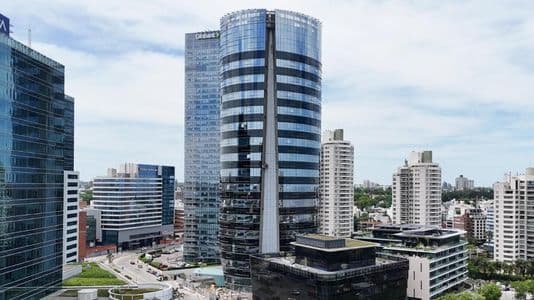 Oficina corporativa en alquiler - cosmos tower