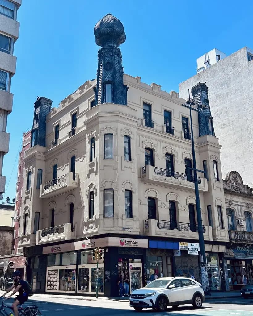 Alquiler Edificio Tres Pisos De Oficina En 18 De Julio