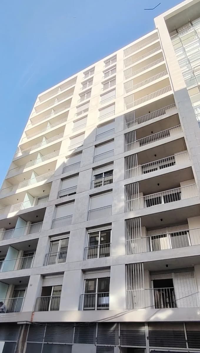 Apartamento 2 Dormitorios Y Cochera Doble En Alquiler Cordón A Estrenar