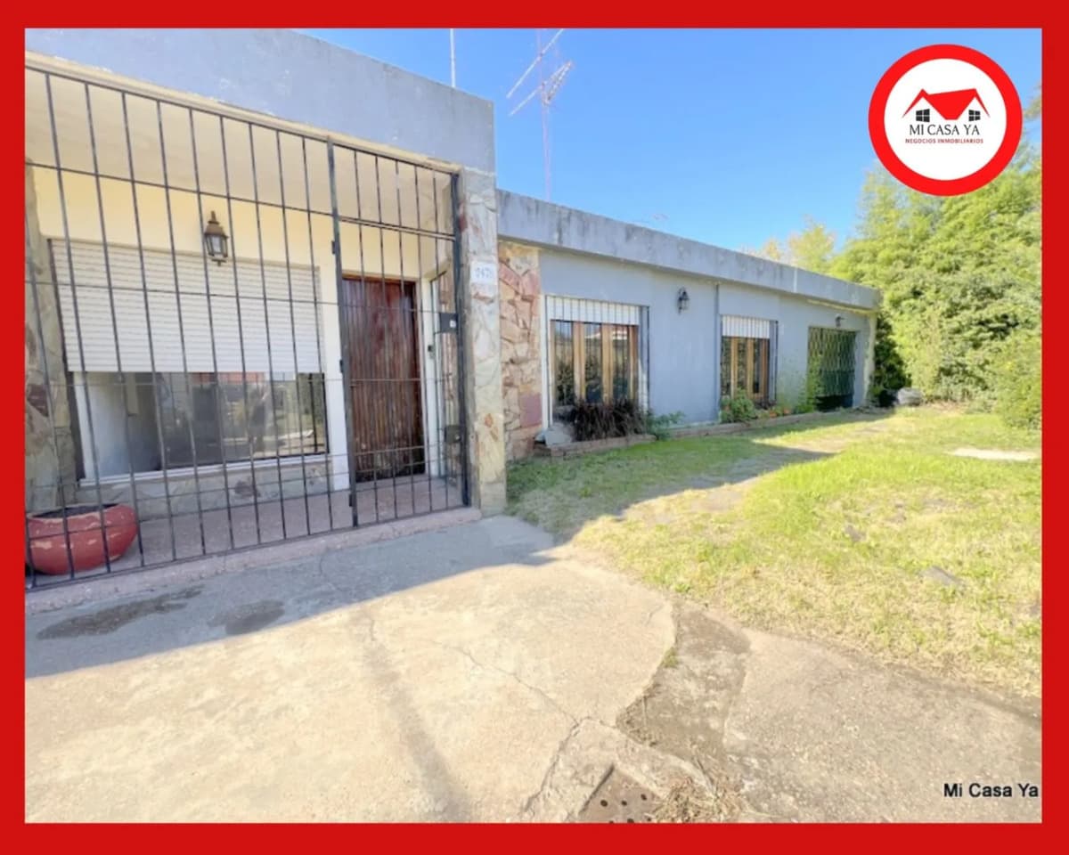 Excelente Oportunidad Venta Casa Carrasco Norte Zona Residencial 2 O 3 Dormitorios Garage Jardin Fondo Parrillero