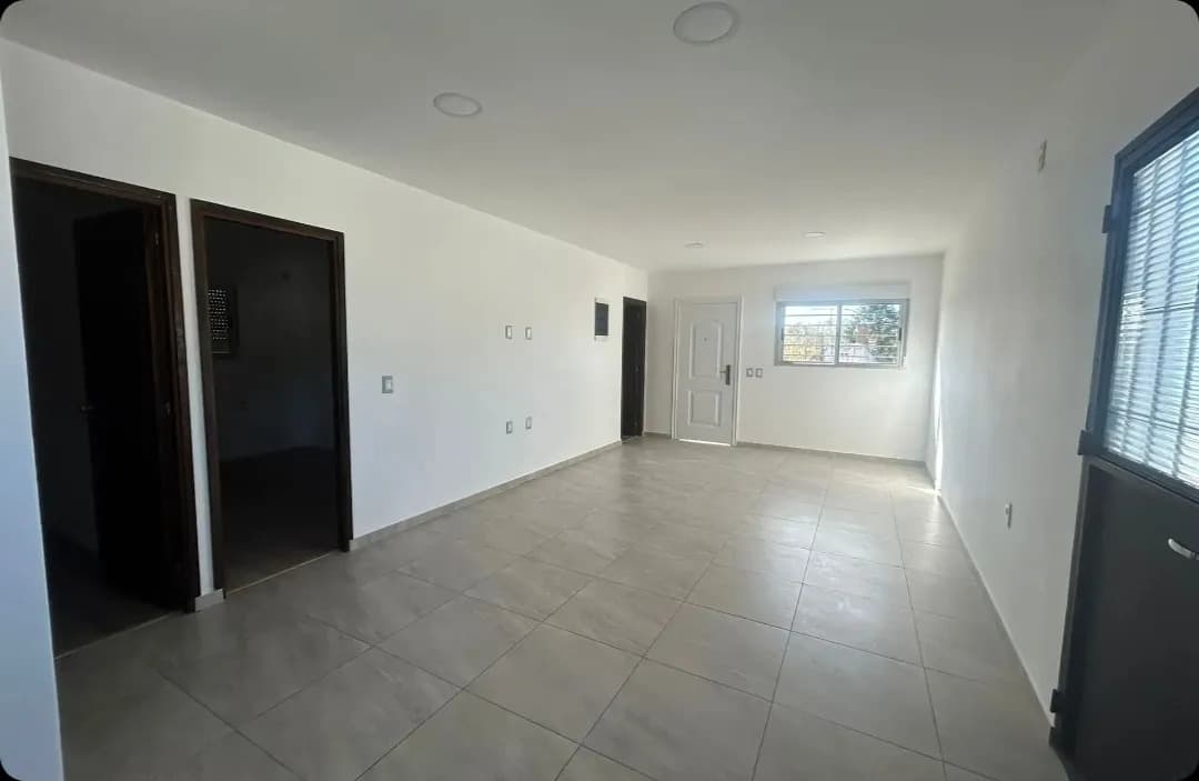 Alquiler Casa Ph 3 Dormitorios Planta Alta Al Frente Patio Cochera Malvín Norte