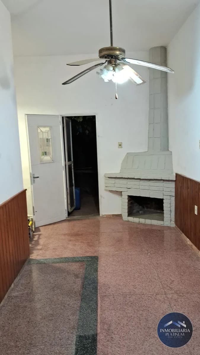 Alquiler Casa Ph 3 Dormitorios Malvín Norte Patio, Parrillero Y Cochera Para 2 Autos