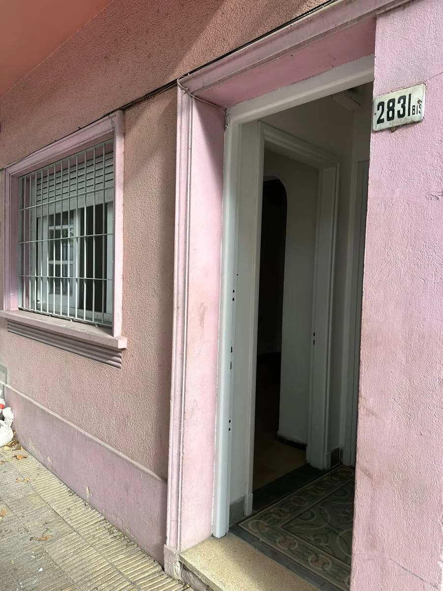 Eduardo Carbajal Casa Al Frente Un Dormitorio