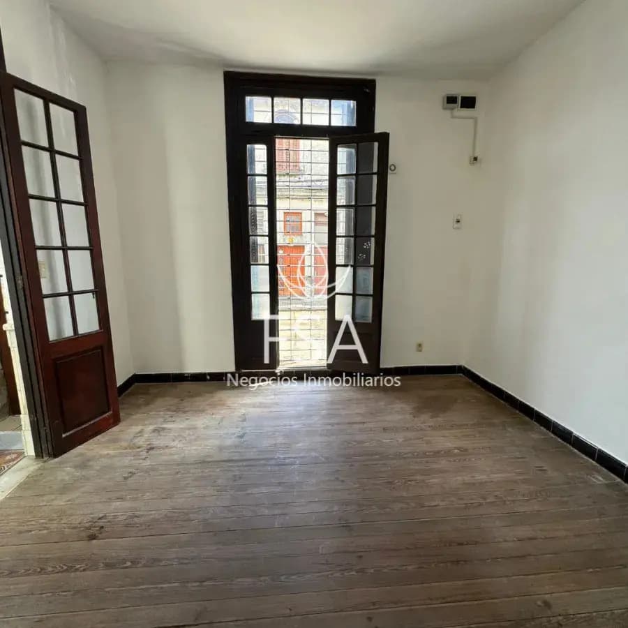 Venta Casa En Ph 3+1 Dormitorios Azotea Bella Vista Montevideo E