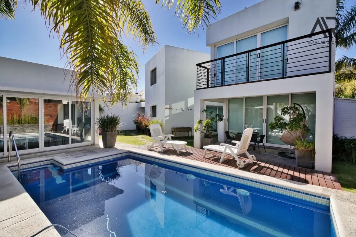 Venta Casa Atlántida Con Cochera