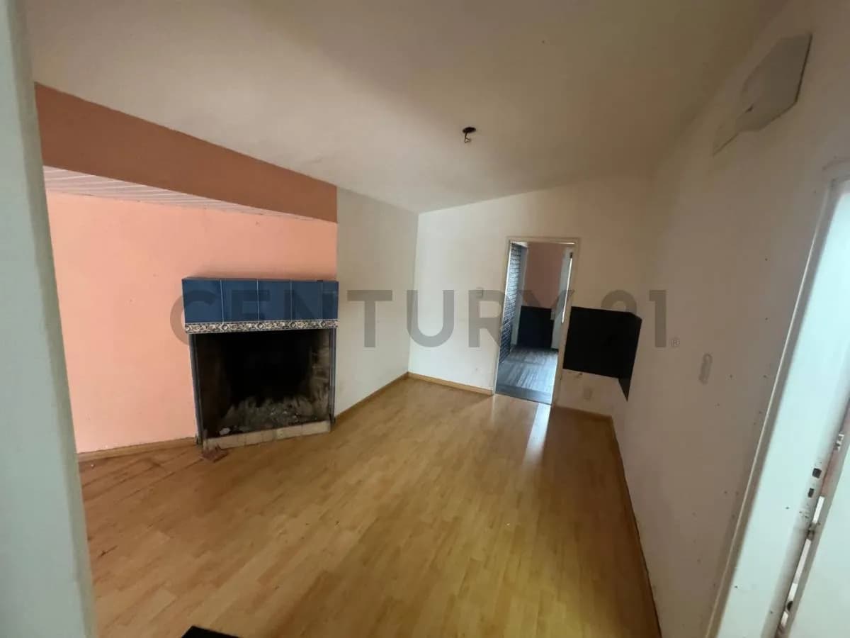 Venta Casa Sayago, 2 Dormitorios Con Barbacoa Y Fondo, Con Renta