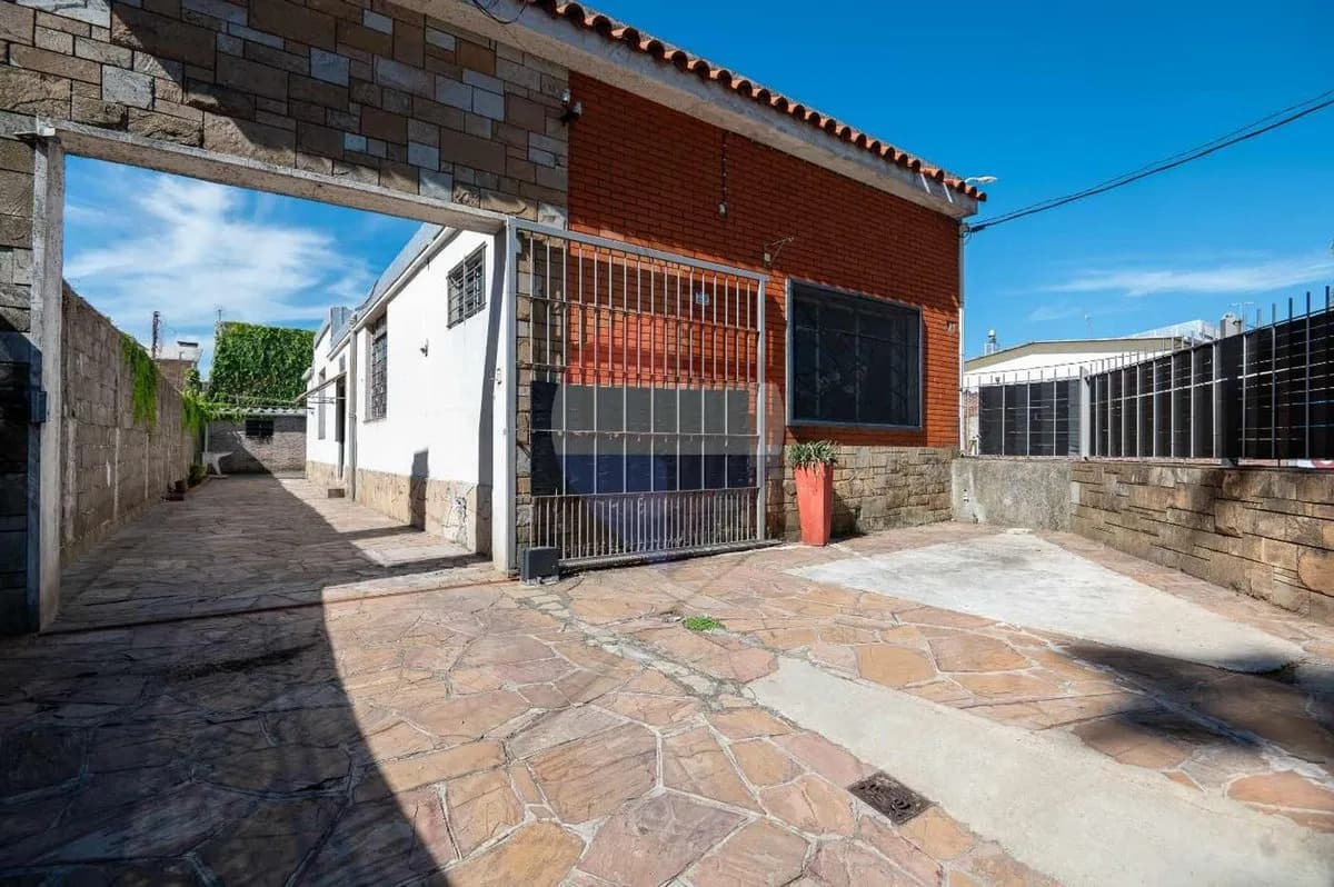 Venta Casa La Blanqueada 3 Dorm 2 Baños Parrillero