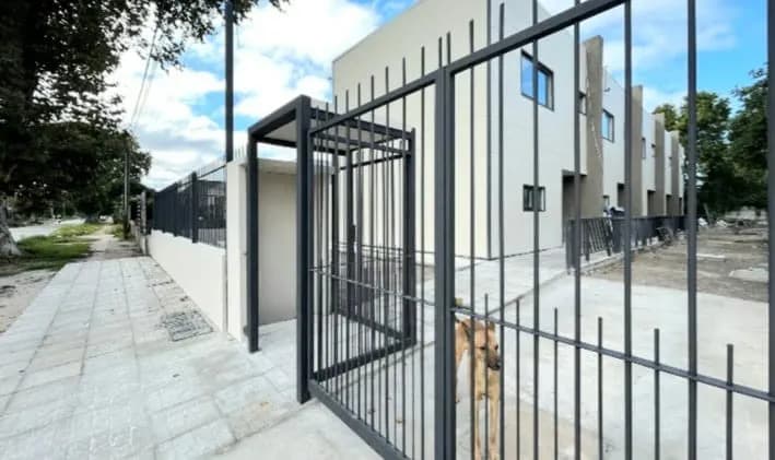 Alquiler Casa Duplex 2 Dormitorios Patio Cochera Malvin