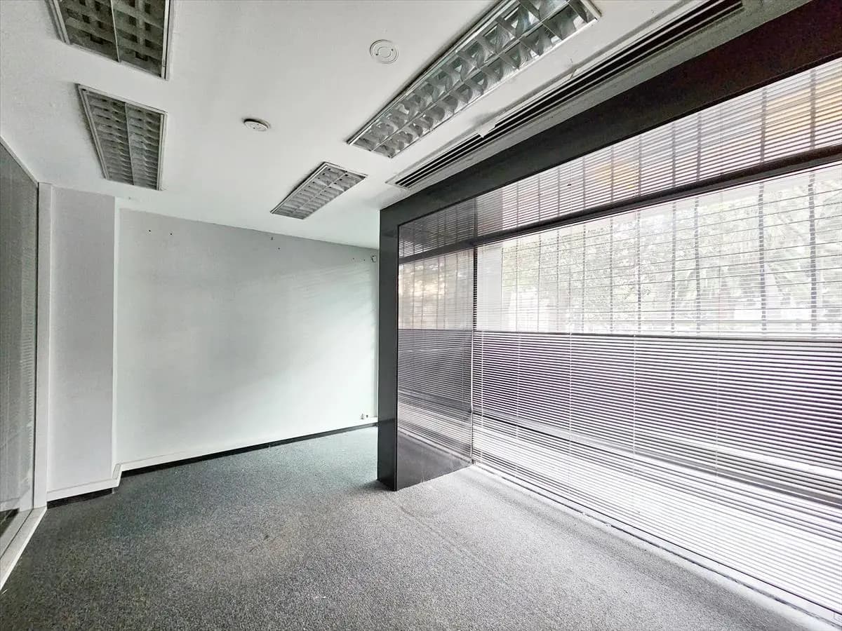 Alquiler O Venta - Oficina - Cuidad Vieja - Plaza Zabala — foto 2