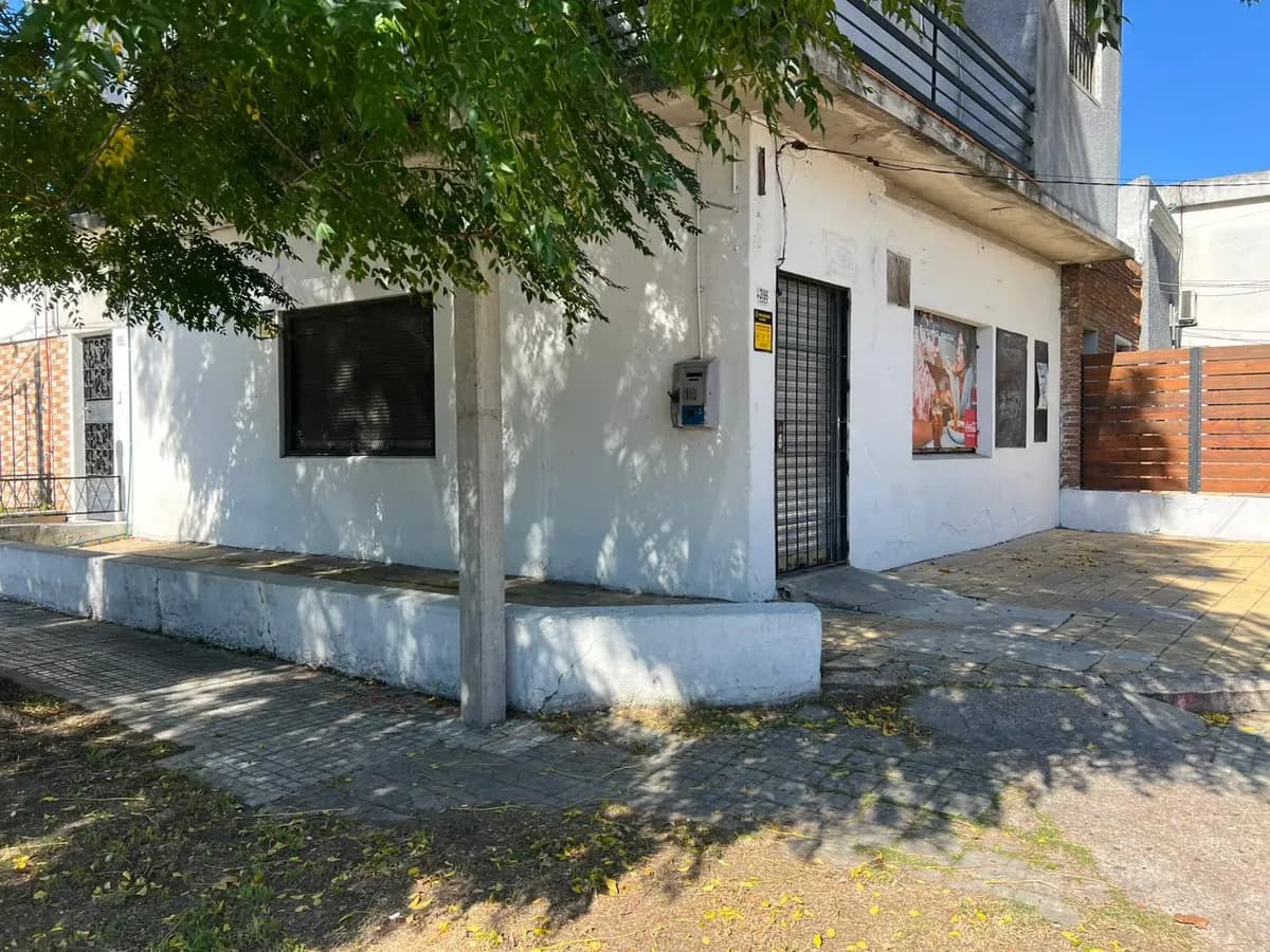 Local A Mts Bvar B Y Ordoñez Y Luis Alberto De Herrera — foto 2